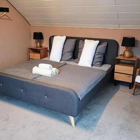 Sleep&Chill - Ruhige Uebernachtung Mit Main-Blick Daire Neustadt am Main Dış mekan fotoğraf