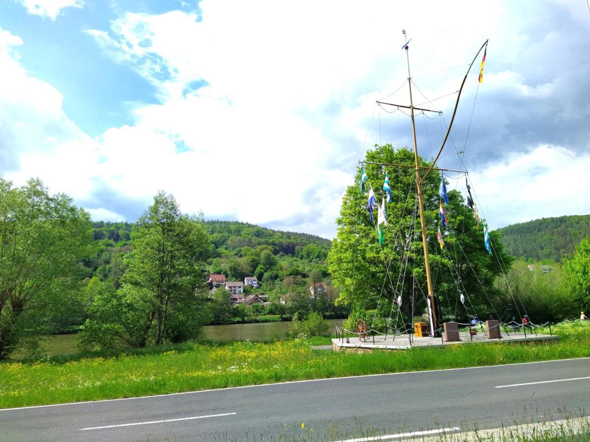 Sleep&Chill - Ruhige Uebernachtung Mit Main-Blick Daire Neustadt am Main Dış mekan fotoğraf