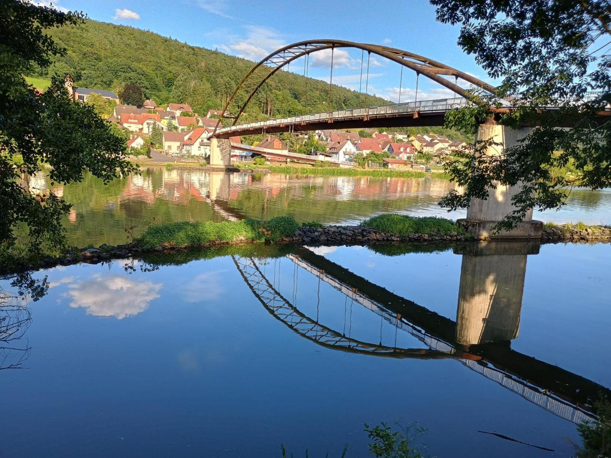 Sleep&Chill - Ruhige Uebernachtung Mit Main-Blick Daire Neustadt am Main Dış mekan fotoğraf