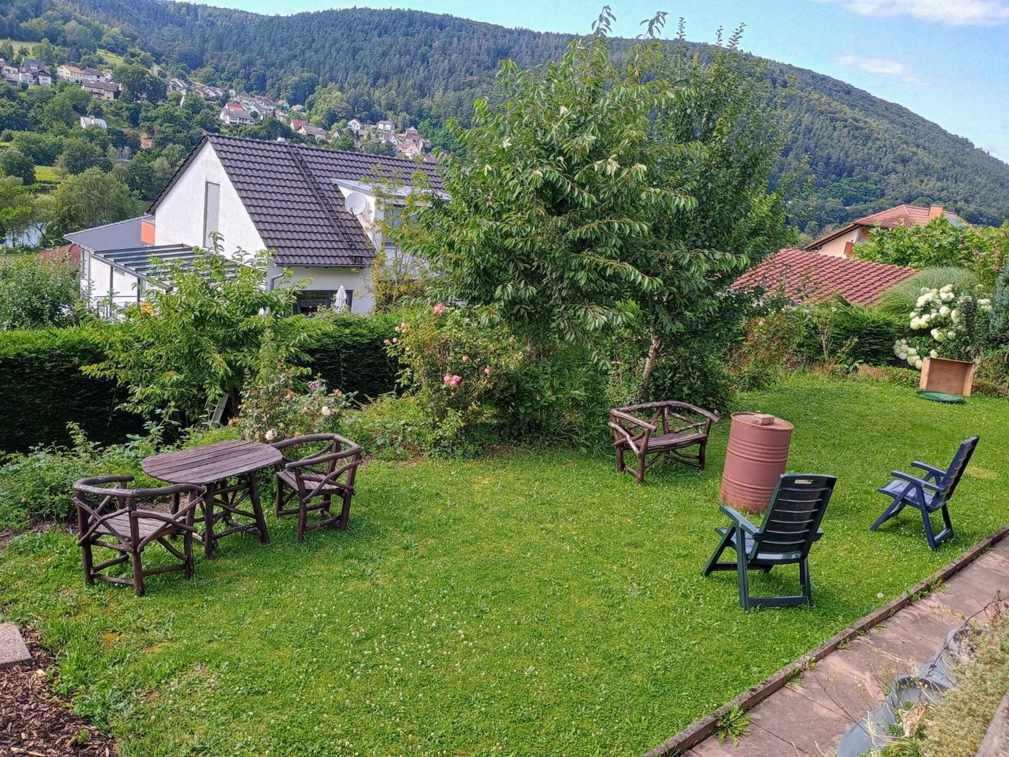 Sleep&Chill - Ruhige Uebernachtung Mit Main-Blick Daire Neustadt am Main Dış mekan fotoğraf